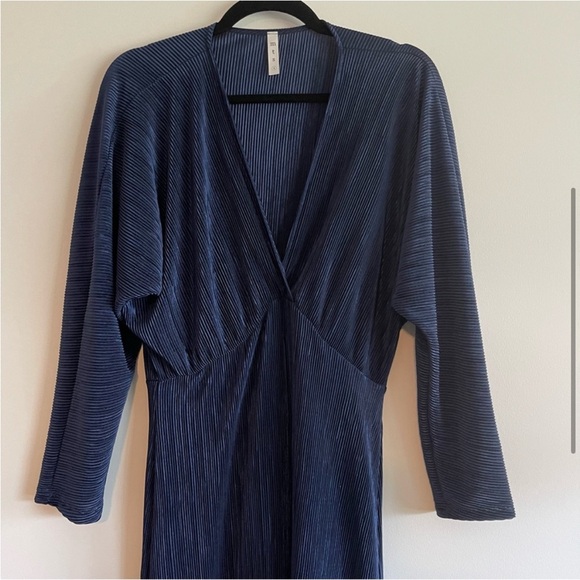 Plisse Long Sleeve Blue Gown - Picture 3 of 9